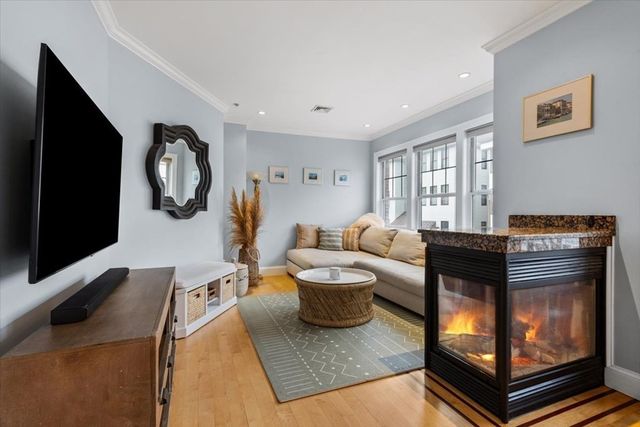 591 E 3rd St 1, Boston, MA 02127