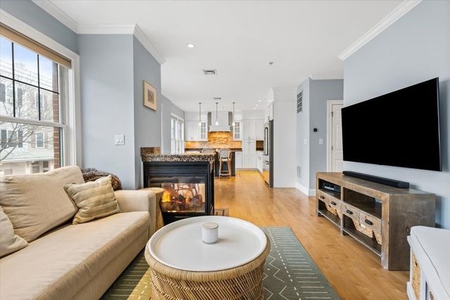 591 E 3rd St 1, Boston, MA 02127