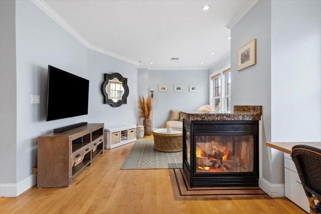 591 E 3rd St 1, Boston, MA 02127