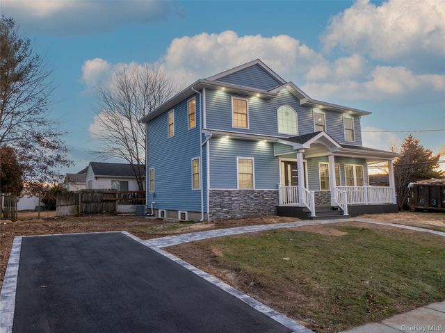 139 Maple Avenue, Bethpage, NY 11714