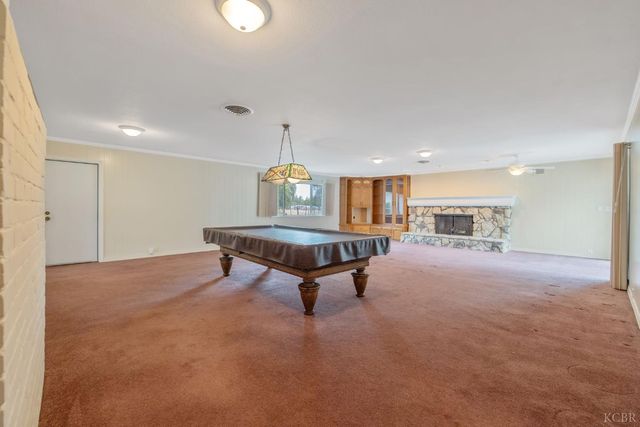 1714 N Blythe, Fresno, CA 93722