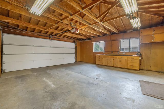 1714 N Blythe, Fresno, CA 93722