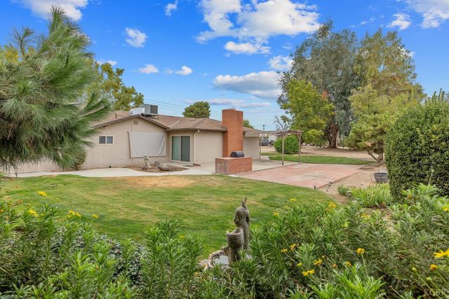 1714 N Blythe, Fresno, CA 93722