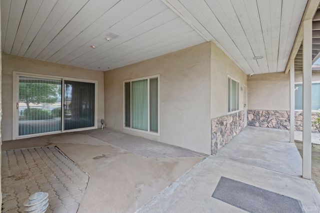 1714 N Blythe, Fresno, CA 93722