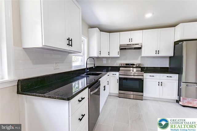 1714 Elliot Avenue, Bethlehem City, PA 18018