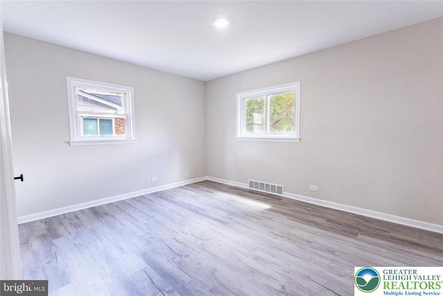 1714 Elliot Avenue, Bethlehem City, PA 18018