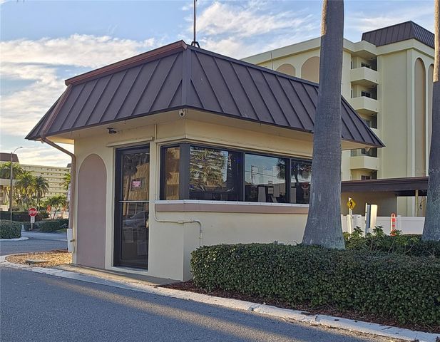 4525 COVE CIRCLE 1002, St Petersburg, FL 33708