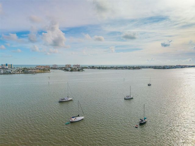 4525 COVE CIRCLE 1002, St Petersburg, FL 33708