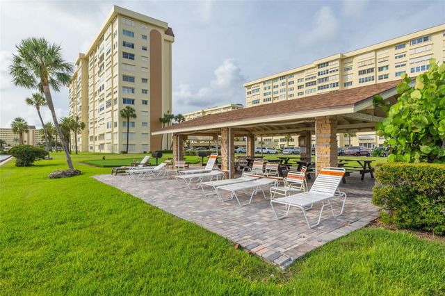 4525 COVE CIRCLE 1002, St Petersburg, FL 33708