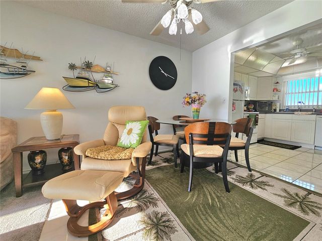 4525 COVE CIRCLE 1002, St Petersburg, FL 33708