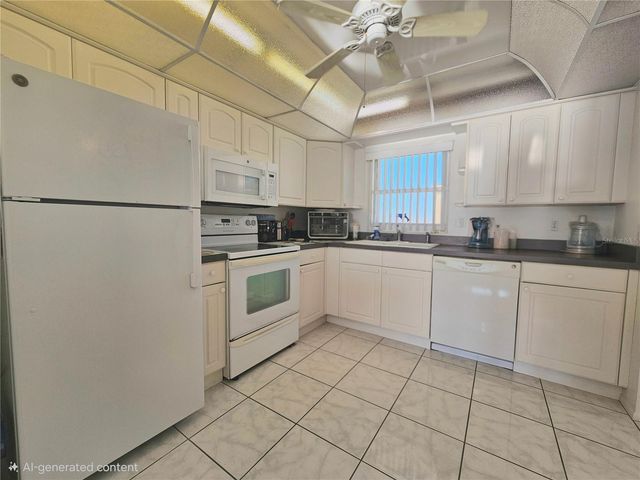 4525 COVE CIRCLE 1002, St Petersburg, FL 33708
