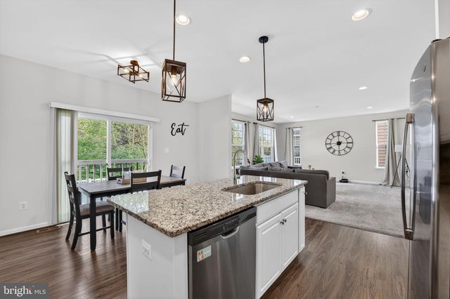 136 DEEP CREEK RD, Ranson, WV 25438