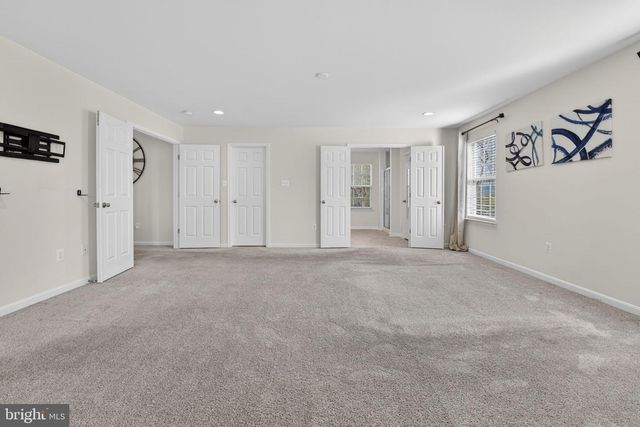 136 DEEP CREEK RD, Ranson, WV 25438