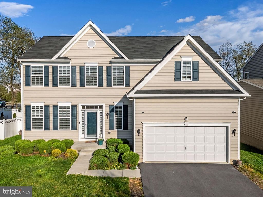 136 DEEP CREEK RD, Ranson, WV 25438