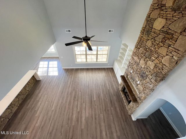 206 Poplar Lane, Holly Springs, MS 38635