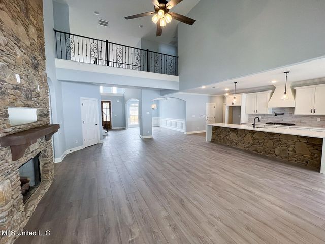 206 Poplar Lane, Holly Springs, MS 38635