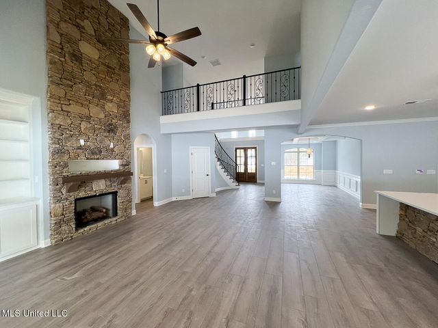 206 Poplar Lane, Holly Springs, MS 38635