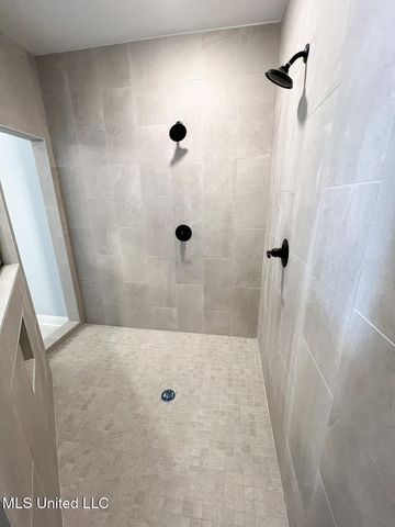 206 Poplar Lane, Holly Springs, MS 38635