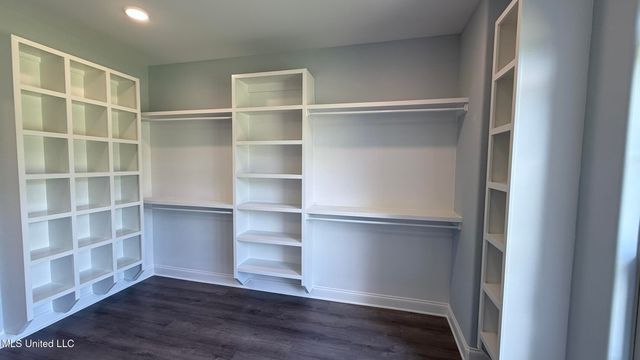 206 Poplar Lane, Holly Springs, MS 38635