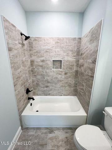 206 Poplar Lane, Holly Springs, MS 38635