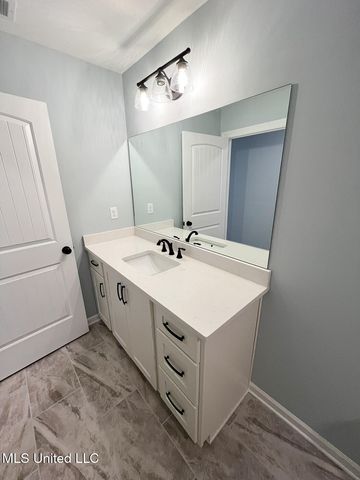 206 Poplar Lane, Holly Springs, MS 38635