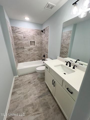 206 Poplar Lane, Holly Springs, MS 38635