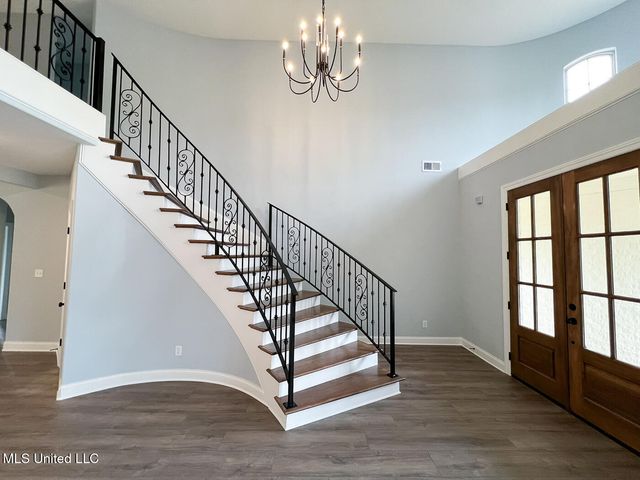 206 Poplar Lane, Holly Springs, MS 38635