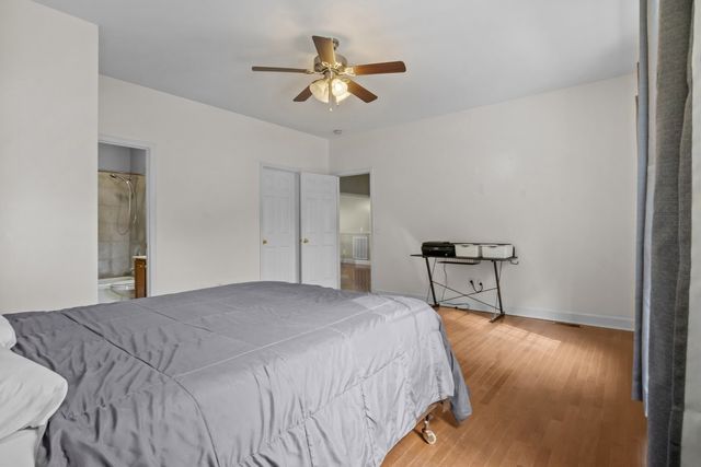 202 Parkside Ln, Burns, TN 37029