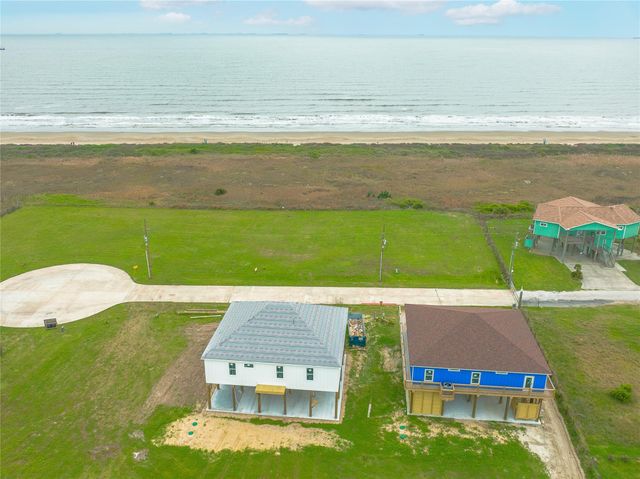 184 Ocean Shore Drive, Port Bolivar, TX 77650