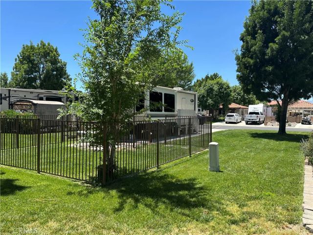 11591 Ridgemark, Apple Valley, CA 92308