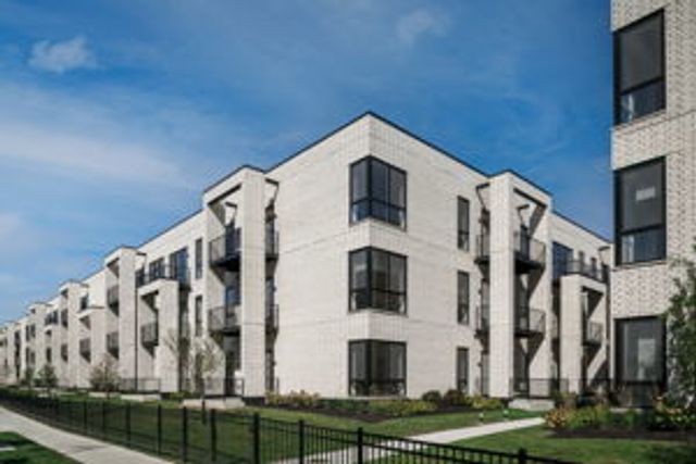 8000 W O'Connor Drive 303, River Grove, IL 60171