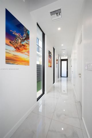 2516 NE 21st St B, Fort Lauderdale, FL 33305