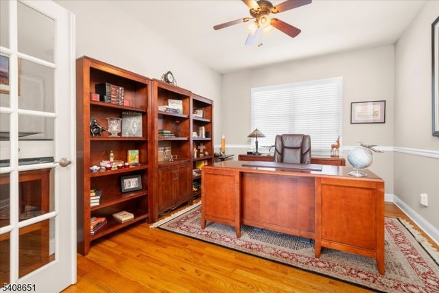 4 Steinbeck Ct, Alexandria Twp., NJ 08848