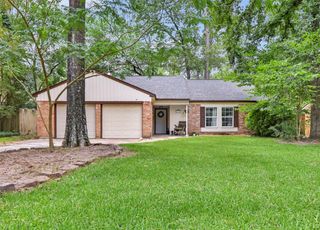 2138 Middle Creek Drive, Houston, TX 77339