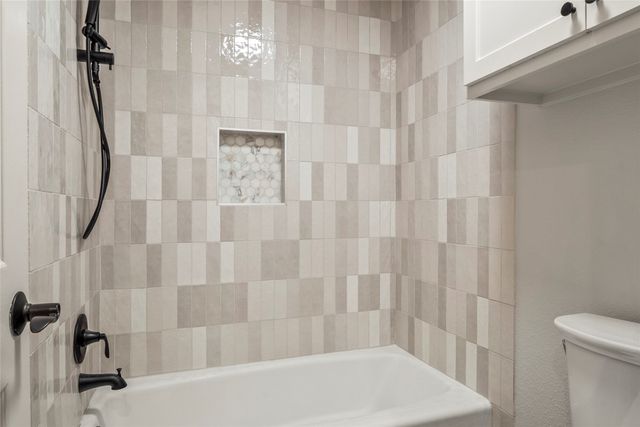 2910 Eagles Nest Court, Midlothian, TX 76065