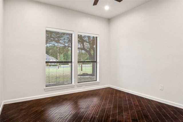 2910 Eagles Nest Court, Midlothian, TX 76065