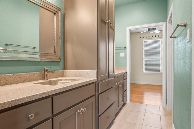 2910 Eagles Nest Court, Midlothian, TX 76065