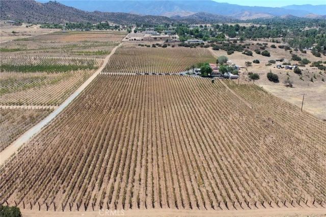 10262 Sierra Highway, Agua Dulce, CA 91390