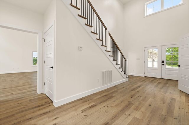 288 W Canterbury Drive, Bronston, KY 42518