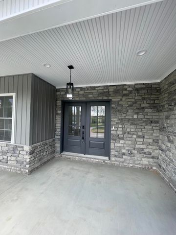 288 W Canterbury Drive, Bronston, KY 42518