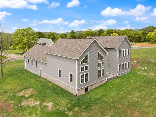 288 W Canterbury Drive, Bronston, KY 42518