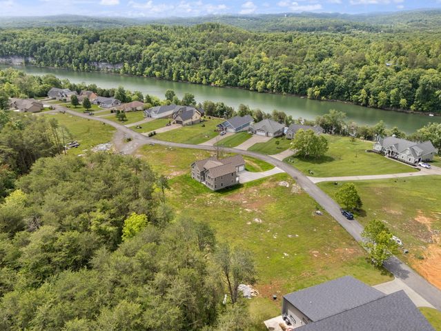 288 W Canterbury Drive, Bronston, KY 42518