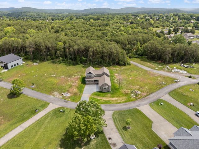 288 W Canterbury Drive, Bronston, KY 42518