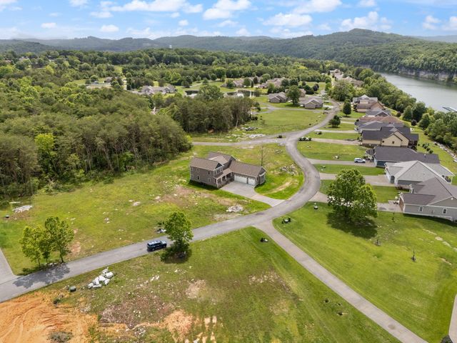 288 W Canterbury Drive, Bronston, KY 42518