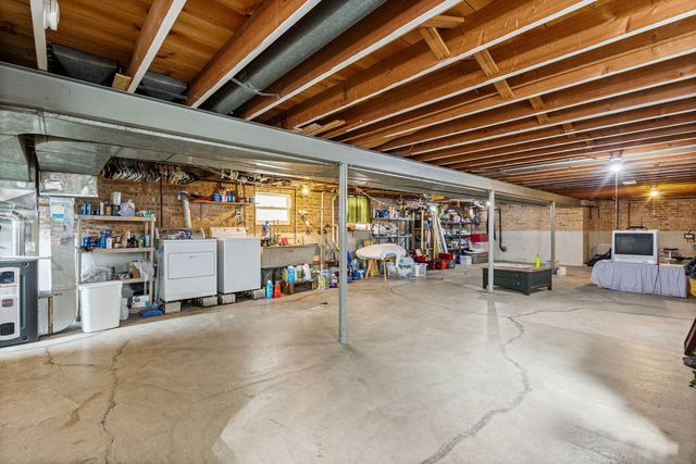 8318 S Keeler Avenue, Chicago, IL 60652