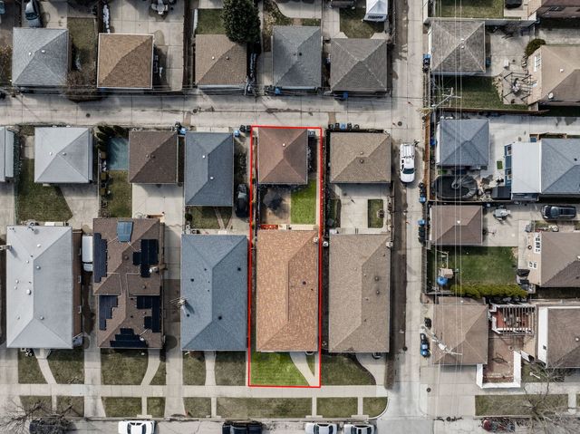 8318 S Keeler Avenue, Chicago, IL 60652