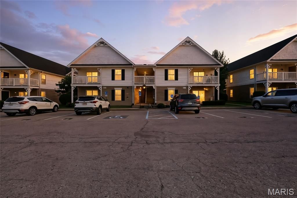 163 Brandy Mill Circle F, High Ridge, MO 63049
