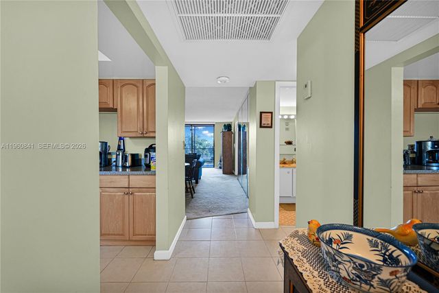 1101 Colony Point Cir 422, Pembroke Pines, FL 33026