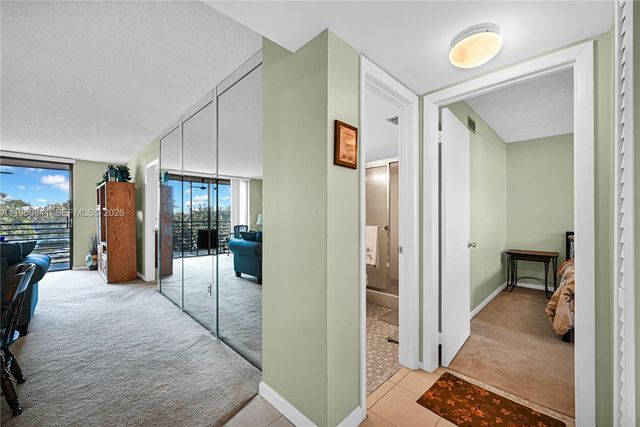 1101 Colony Point Cir 422, Pembroke Pines, FL 33026