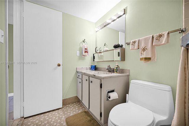 1101 Colony Point Cir 422, Pembroke Pines, FL 33026